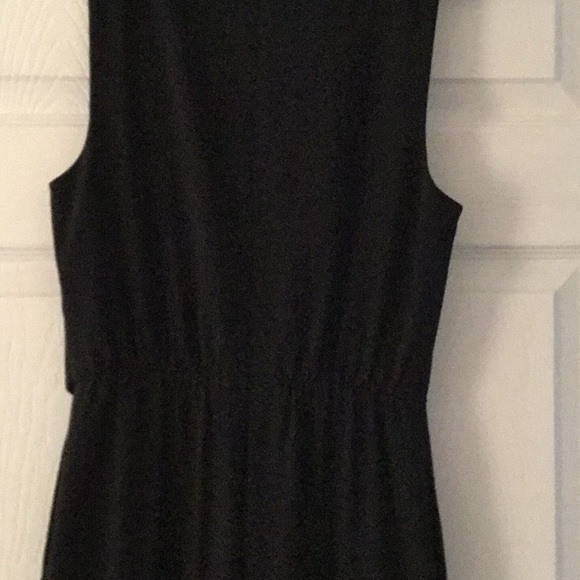 Ali & Jay sleeveless slim asymmetrical jumpsuit - Picture 13 of 16